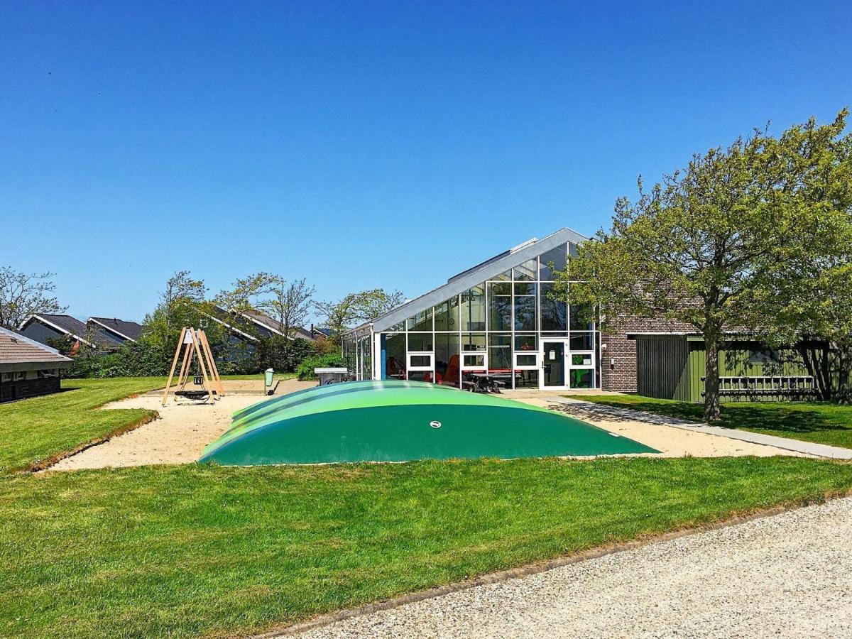 6 Person Holiday Home On A Holiday Park In Hemmet Esterno foto