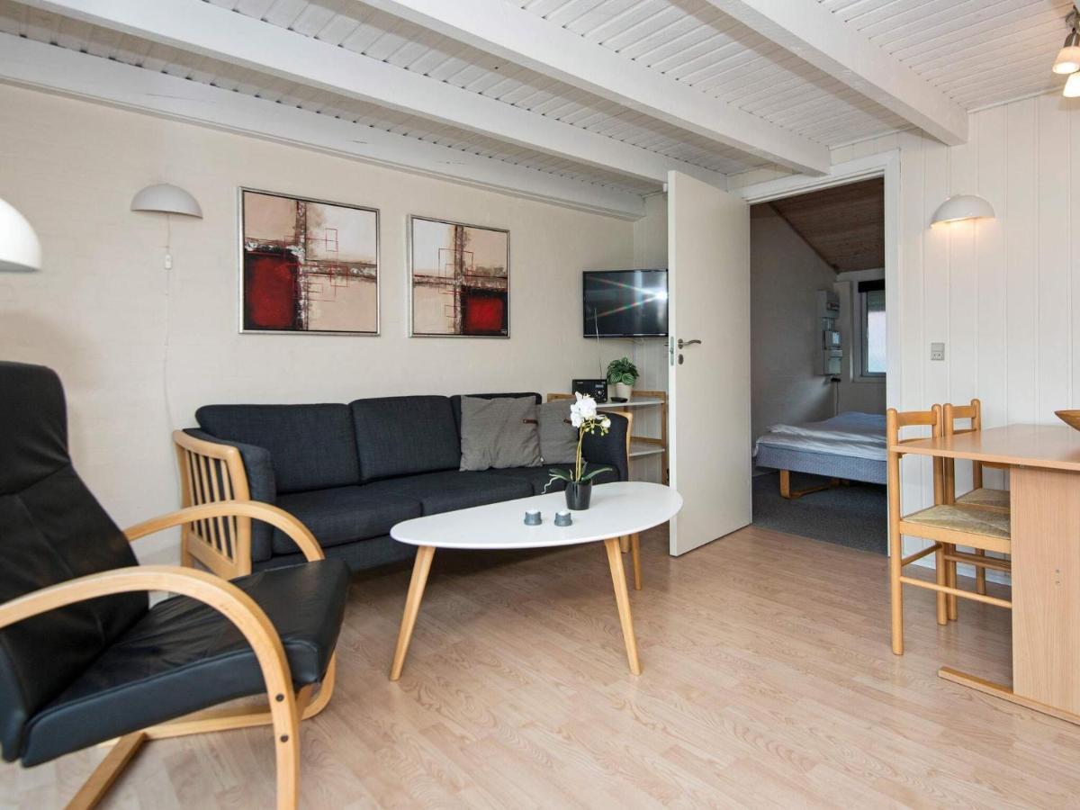6 Person Holiday Home On A Holiday Park In Hemmet Esterno foto