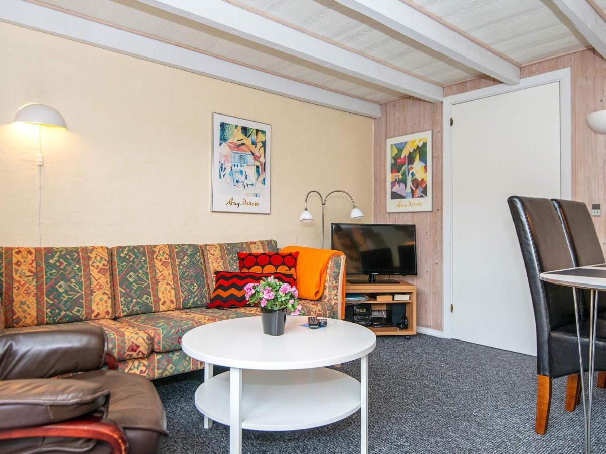 6 Person Holiday Home On A Holiday Park In Hemmet Esterno foto