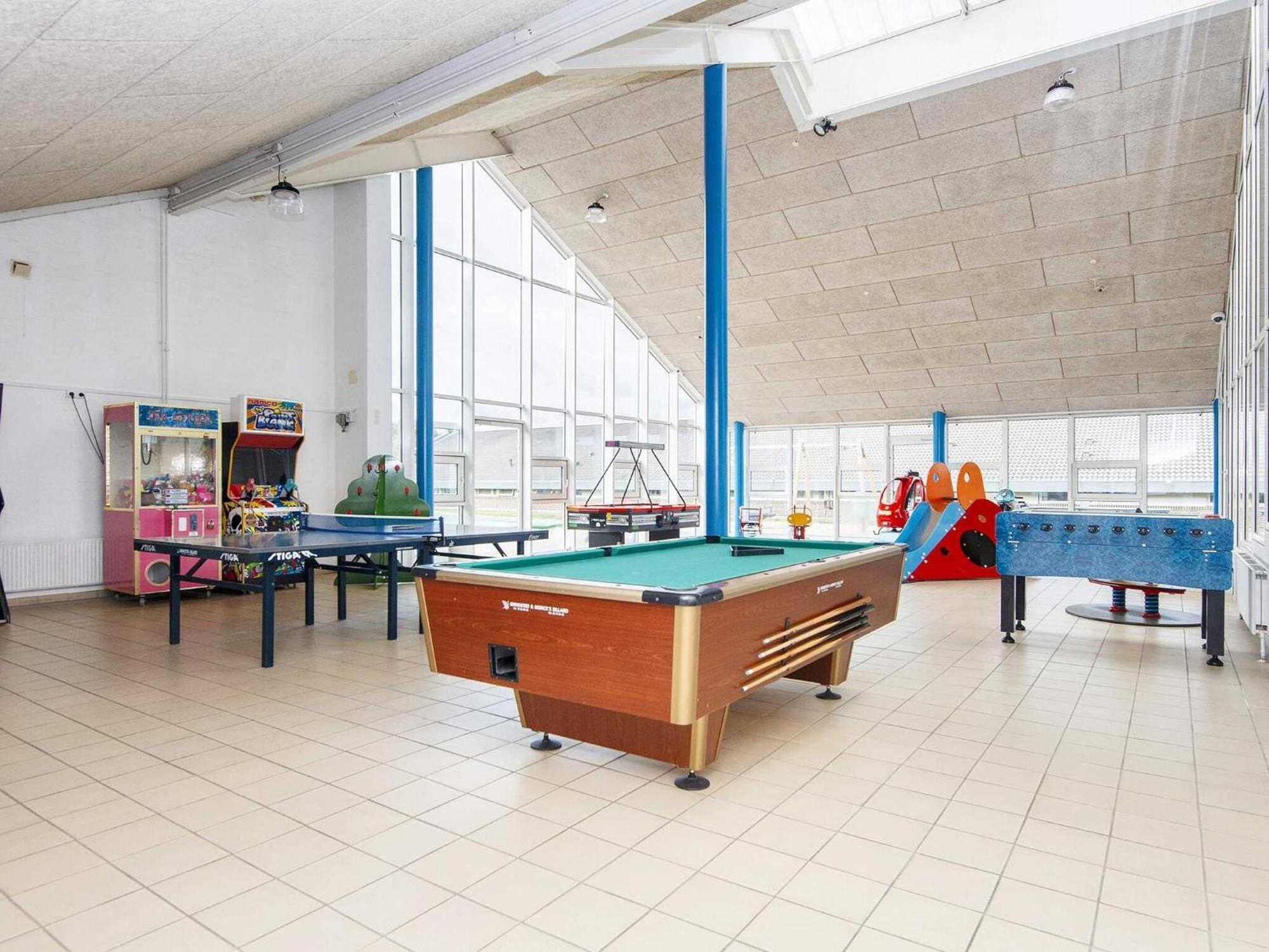 6 Person Holiday Home On A Holiday Park In Hemmet Esterno foto
